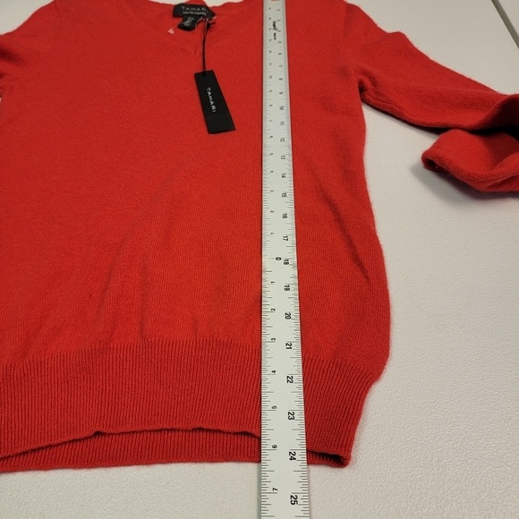 Tahari 2-ply Cashmere Red Long Sleeve Sweater Size M - Picture 5 of 5